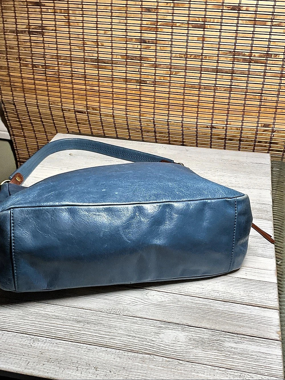 HOBO Delilah blue leather sholder bag EUC - Picture 7 of 10